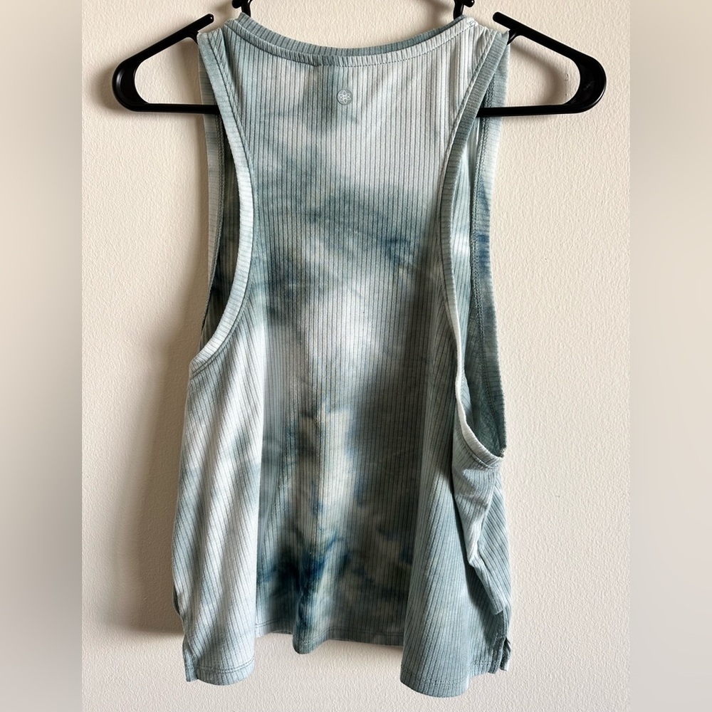 Cropped Ribbed Tank - Picture 2 of 2